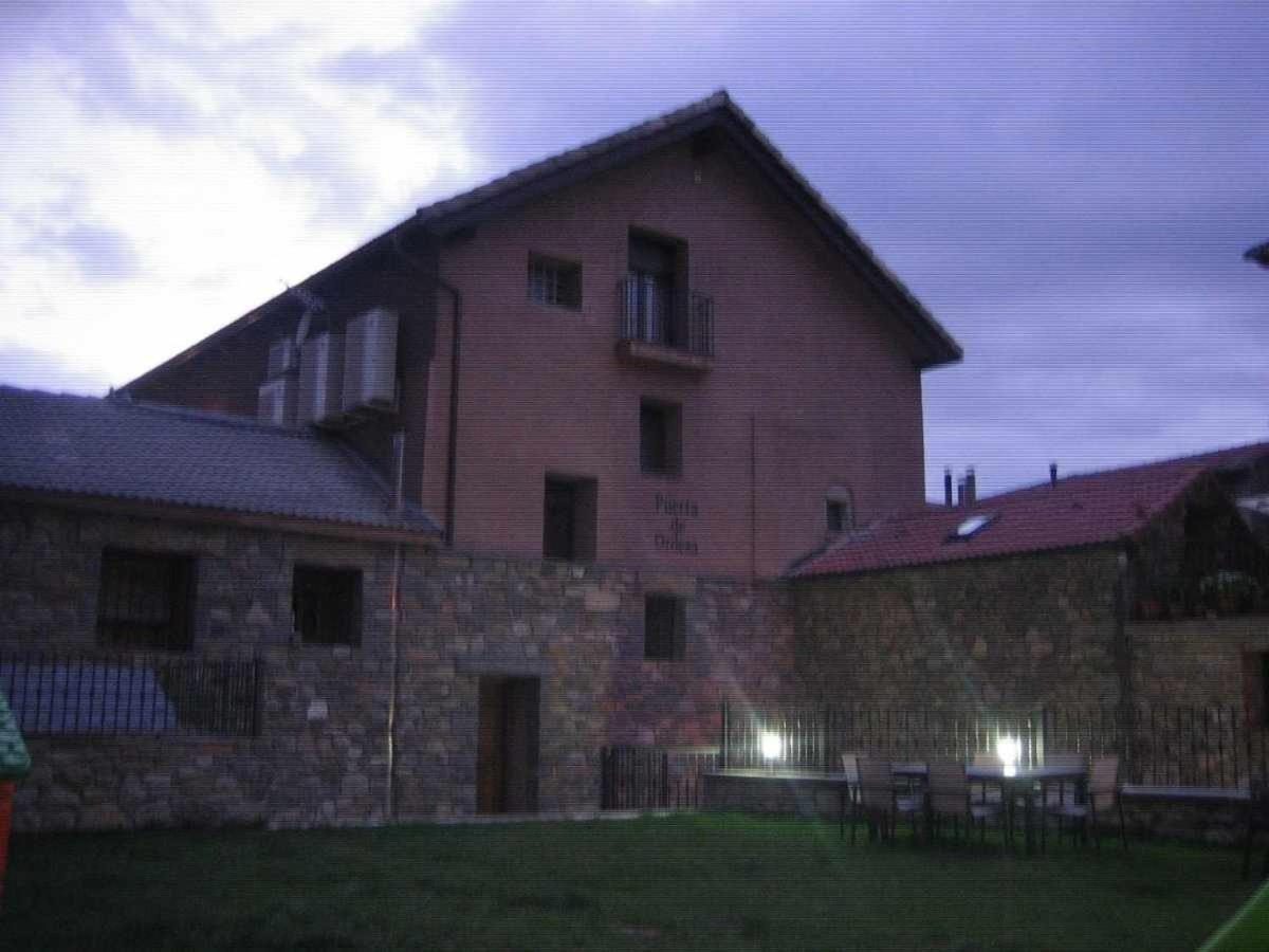 Apartamentos Puerta De Ordesa Laspuña エクステリア 写真