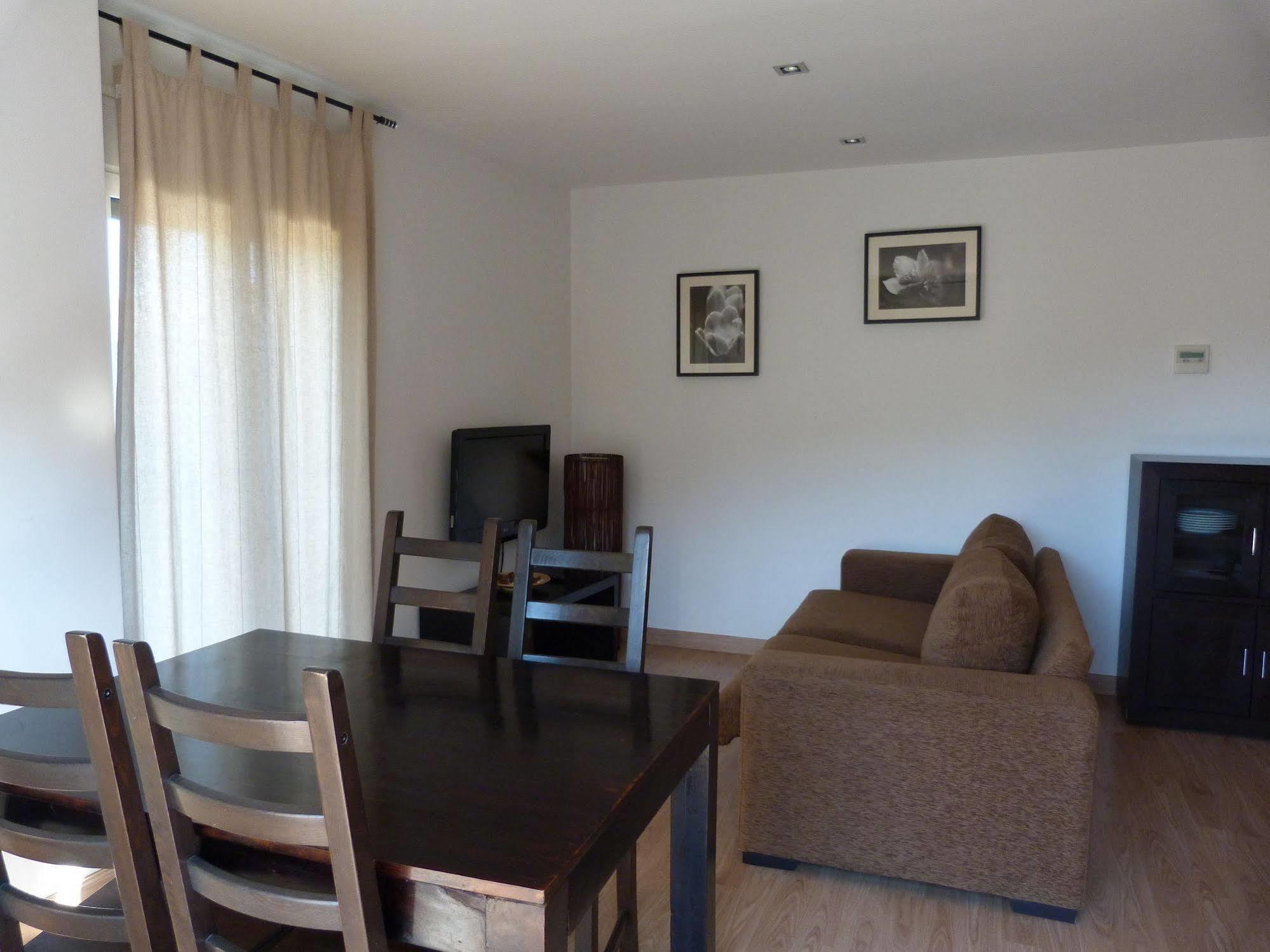 Apartamentos Puerta De Ordesa Laspuña エクステリア 写真