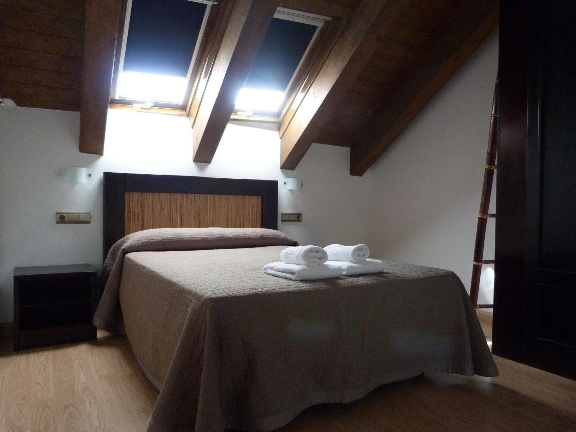 Apartamentos Puerta De Ordesa Laspuña エクステリア 写真